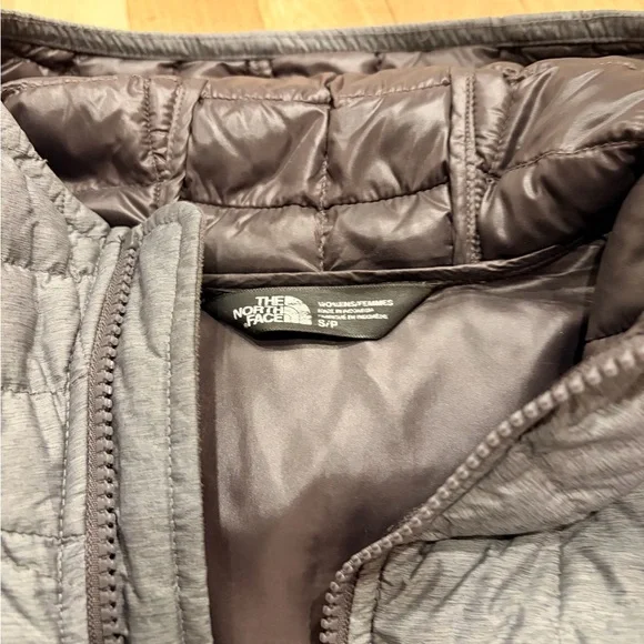 The North Face ThermoBall Insulated Jacket — Women’s Small — Gray - Picture 3 of 7
